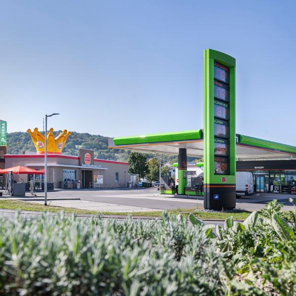 HEM Tankstelle mit Burger King